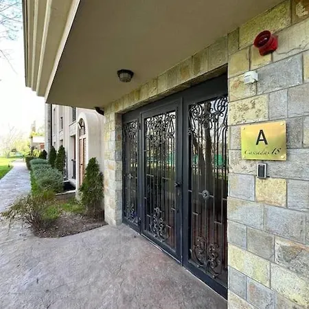 Cascadas, With A Pool View