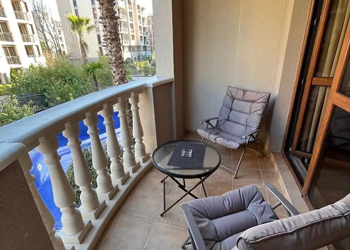 Cascadas, With A Pool View * Słoneczny Brzeg