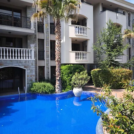 Cascadas, With A Pool View